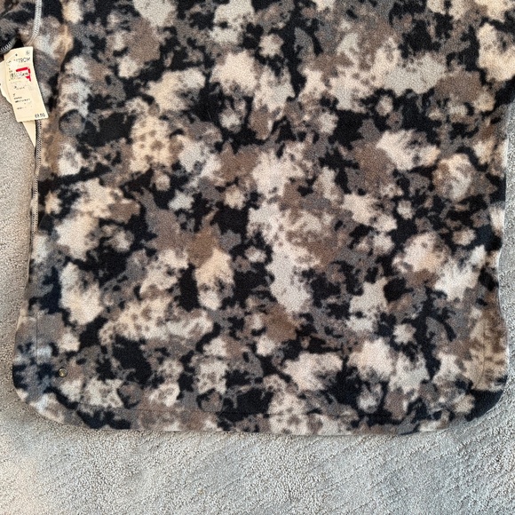 Zella Quarter Zip Camo Fleece Pullover - Picture 7 of 9